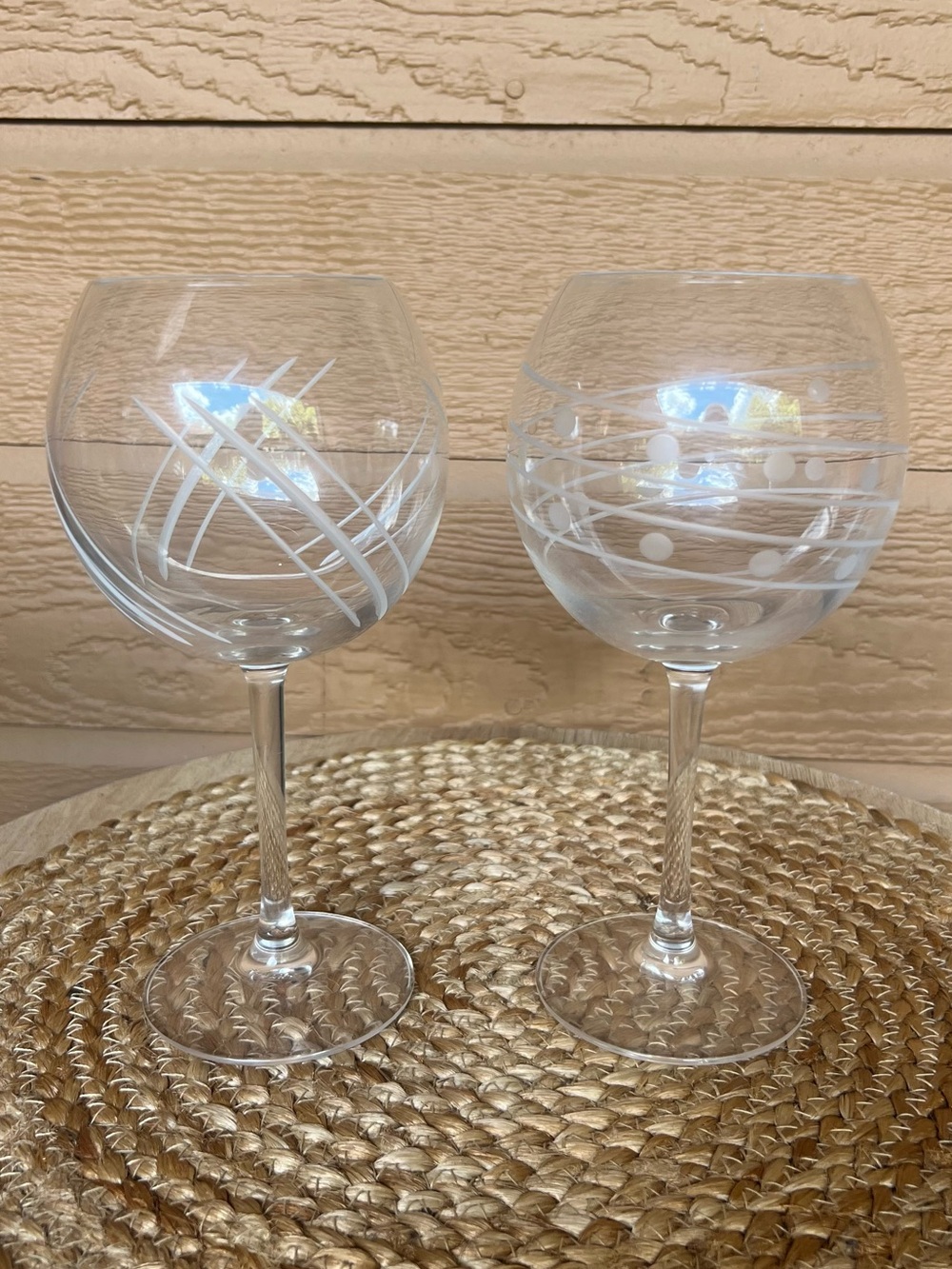 Cheers Mikasa Etched Crystal Balloon Wine Glasses Set of 2 Dots & Stripes